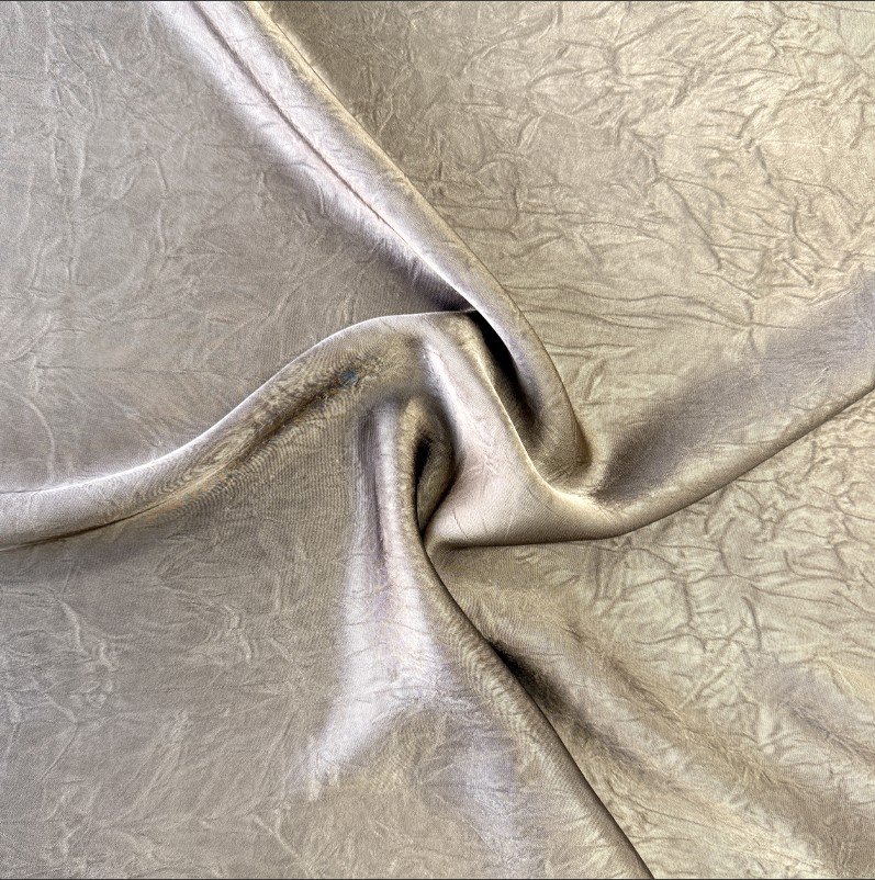 Cad a Dhéanann Ardú Fabraic TR Frithsheasmhach in Wrinkle?